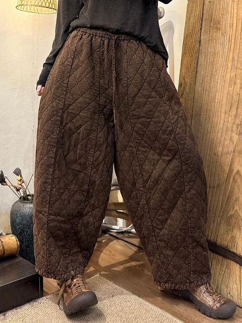 Harem Pants Style, Harem Pants Fashion, Style Harem Pants, Elastic Pants, Articles Of Clothing, Harem Pant, Women Waist, 60 Degrees, Pants Style