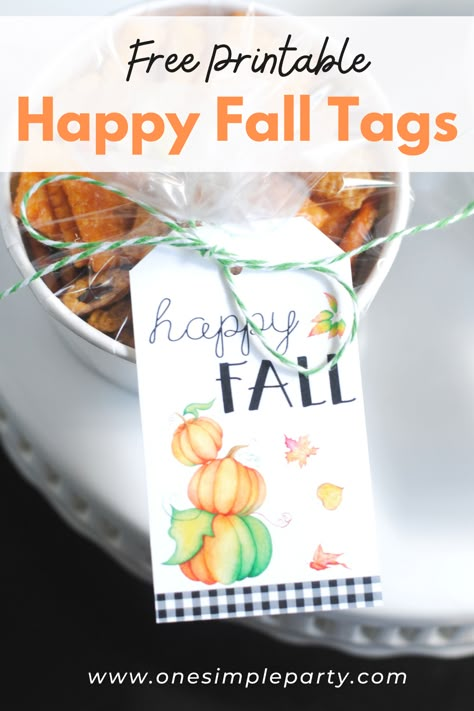 Free Fall Gift Tag Printables, Happy Fall Yall Free Printable Tags, Fall Thank You Tags Free Printable, Free Printable Fall Treat Bag Toppers, Free Fall Tag Printables, Fall Treat Tags Free, Happy Fall Teacher Gifts, Fall Party Favor Ideas, Pumpkin Gift Tags Printable Free