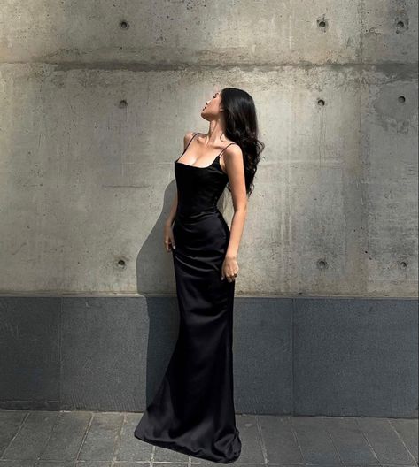 Sheath Prom Dress, Prom Dress Black, Black Evening Gown, Sale Clothes, Classy Prom Dresses, Pretty Prom Dresses, Trending Fashion, Black Prom Dresses, Bodycon Dresses