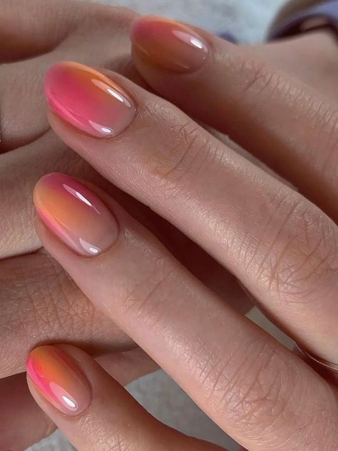 9 Essential Summer 2024 Nail Trends Sunset Nails, Fun Summer Nails, Green Nail Polish, Classic French Manicure, Summery Nails, Green Nail, Popular Nails, Nail Length, Beach Nails