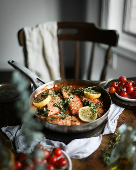 Pan Seared Salmon with Spinach Rosa Sauce - Peaches 2 Peaches Salmon With Spinach, Parmesan Orzo, Creamy Tuscan Garlic Chicken, Tuscan Garlic Chicken, Salmon Spinach, Great Meals, Steamed Mussels, Wild Caught Salmon, Lemon Salmon