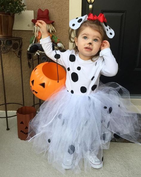 Dalmatian Baby Costume Toddler Dalmatian Costume, Diy Dalmatian Costume, Dalmation Costume, Disney Baby Costumes, Diy Baby Costumes, Most Popular Halloween Costumes, Dalmatian Costume, Popular Halloween Costumes, Toddler Girl Halloween