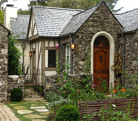 The Essence of Home: Rustic Cottage Decor - I love homes with mix of stone, tudor ... Tree Homes, Rock Houses, Rustic Cottage Decor, Tudor Cottage, Gimme Shelter, Cozy Cottages, English Cottages, Storybook Homes, House Pictures