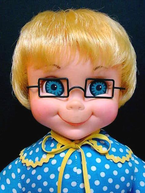 Mrs. Beasley. I had this doll when I was little :) Family Affair Tv Show, Mrs Beasley, Childhood Memories 70s, Crazy Eyes, Oldies But Goodies, Family Affair, Good Ole, Happy Memories, Retro Toys