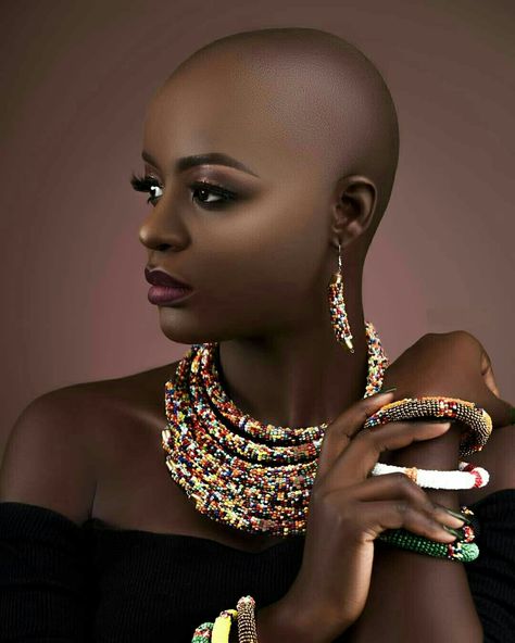 Bald Women Fashion, Bald Hairstyles, Bald Hairstyles For Women, Girls With Shaved Heads, Bald Head Women, Bald Look, Shaved Head Women, Talk Show Host, Natural Hair Short Cuts