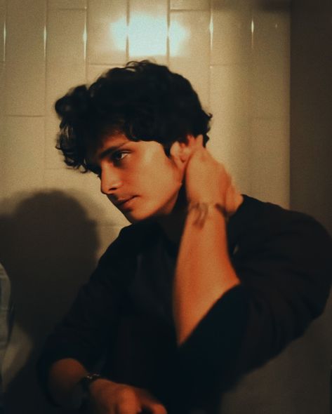 Lucas Zumann Aesthetic, Lucas Jade Zumann Shirtless, Gilbert Blythe Actor, Lucas Zumann, Lucas Jade Zumann, Anne White, Gilbert And Anne, Gilbert Blythe, Anne With An E