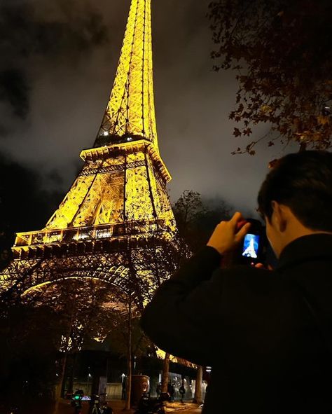 (2) SEVENTEEN Instagram on X: "[#DK 📸 Instagram] 231115 dk_is_dokyeom ➸ Eiffel tower #도겸 #SEVENTEEN #세븐틴 @pledis_17 https://t.co/mwLU59iRhj" / X Dk Is Dokyeom, Seventeen Instagram, Fotografi Vintage, Seventeen Wallpapers, Boys Wallpaper, Best Kpop, Men's Korean Style, Insta Posts, Pledis Entertainment