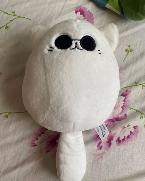 Gojo’s white cat plushy from Jujutsu Kasien is now on SALE, order now👾 #jjk #jujutsukaisen #gojosatoru #plushies #cute Plushies Cute, White Cat, Jujutsu, Order Now, On Sale, Anime, Pins, White