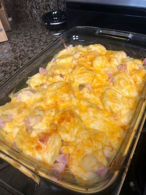 Easy Recipes - HAM AND POTATO CASSEROLE 8 Medium gold potatoes 1 Can cream of chicken soup 1 Can cream of onion soup 1 C. Shredded white cheddar cheese 1 C. Shredded mild cheddar cheese Full Recipe: https://bit.ly/3r3cTdE | Facebook Ham And Potato Casserole With Cream Of Mushroom Soup, Ham Potato Casserole, Skillet Biscuits, Cheesy Ham Casserole, Crockpot Ham And Potatoes, Cream Of Onion Soup, Ham And Potato Casserole, Ham Potato, Easter Ham