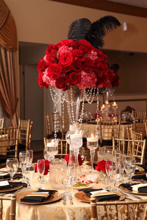 Decor ideas Masquerade Quinceanera Ideas, Masquerade Quince, Venetian Ball, Roaring 20s Wedding, Quince Decor, Masquerade Party Decorations, Masquerade Prom, Red Quince, Prom Themes