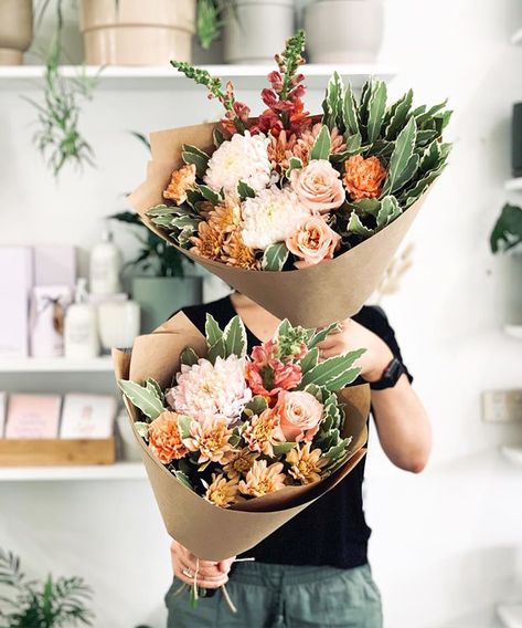 Spoil Someone Rotten With Brisbane’s Best Flower Delivery Services | Urban List Brisbane Orange Snapdragon, Market Bouquets, Cheap Flowers, Flower Subscription, Flower Delivery Service, Peach Rose, Fresh Flower Delivery, Flowers Bouquet Gift, Flowers Delivered