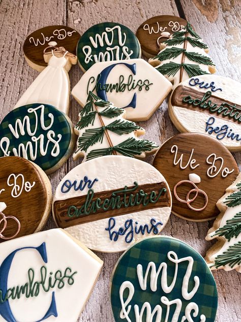 Rustic Wedding Cookies Decorated, Wedding Cookies Decorated Rustic, Wedding Cookies Rustic, Rustic Wedding Cookies, Decorated Wedding Cookies, Wedding Cookies Decorated, Grooms Table, Engagement Cookies, Bridal Shower Cookies