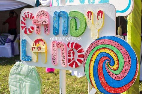 Candyland Room, Candy Land Decor, Halloween Camper, Candy Land Party, Cotton Candy Party, Candy Decor, Outside Christmas Decorations, Search Party, Diy Halloween Costumes For Women