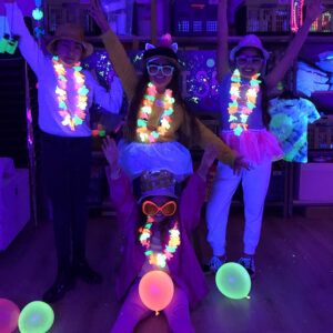 GLOW-IN-THE-DARK-FEESTJE kinderfeestje met disco!