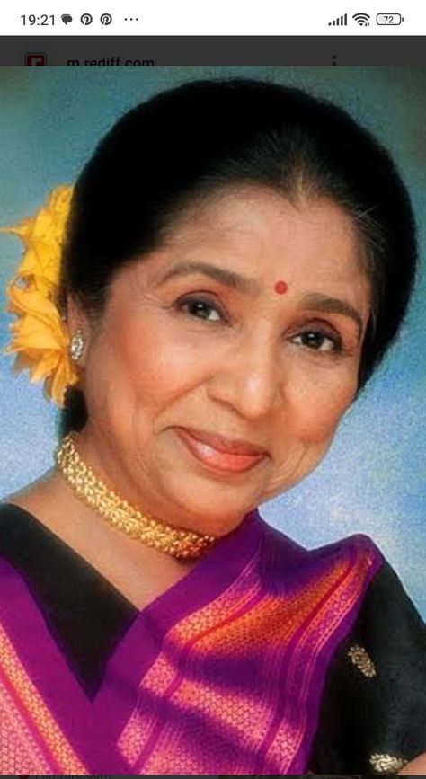 Sunidhi Chauhan, Asha Bhosle, Udit Narayan, Kishore Kumar, Film Song, Indian People, Lata Mangeshkar, Singing Career, Legendary Singers