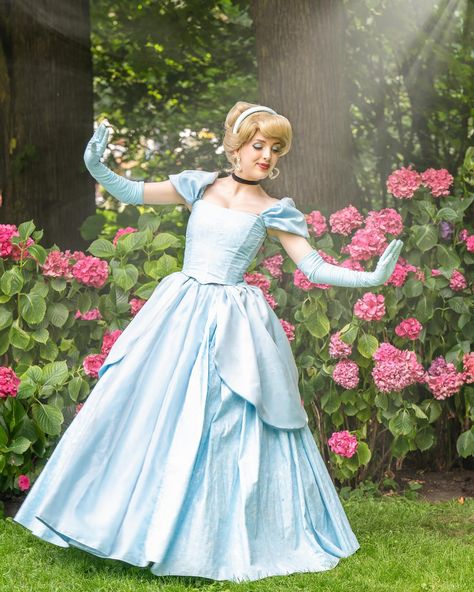 🩵🩵🩵 How haven’t I shared this masterpiece by @mariejeanne_sol_photography yet! I love this photo so much it’s pure magic✨🩵 #cinderella #disney #princess #disneyprincess #cosplay #cinderellacosplay Disney Poses, Cinderella Cosplay, Cinderella Disney, Cinderella, Love This, I Love, Disney Princess, Pure Products, Disney