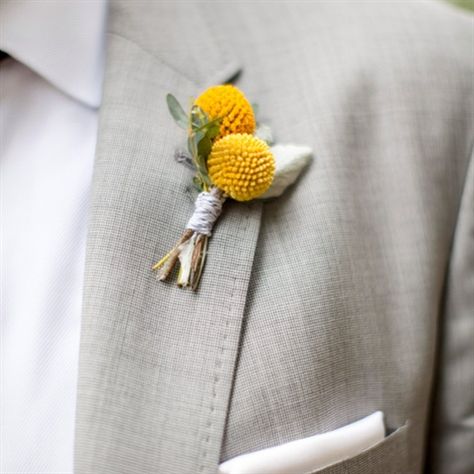 Craspedia Wedding, Yellow Colour Palette, Sunflower Wedding Bouquet, Billy Balls, Billy Buttons, Gold Wedding Dress, Lapel Flower, Coral Wedding, Wedding Flower Inspiration