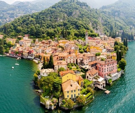 Varenna Lake Como, Italian Lakes, Lake Trip, Lake Como Italy, Places In Italy, Luxury Villa Rentals, Beautiful Sites, Dream Travel Destinations, Beautiful Lakes