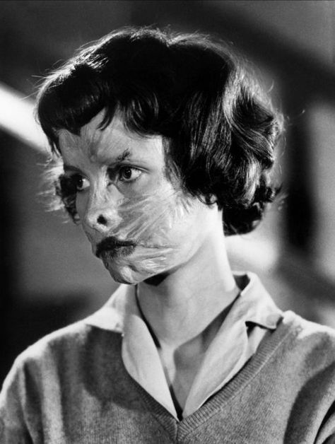 Eyes Without A Face 1960s Movies, The Last Man On Earth, Eyes Without A Face, Beau Film, Vincent Price, Film Images, Retro Horror, Sci Fi Horror, Vintage Horror