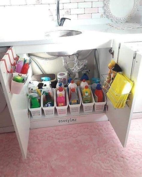 Makeup Room Ideas Decor, Kitchen Sink Organization, Kabinet Dapur, Diy Bathroom Storage, House Organisation, Kitchen Organization Pantry, Interior Vintage, Kitchen Organisation, Apartment Organization