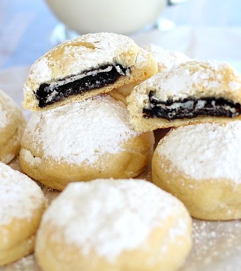 Fried Oreos Recipe, Blooming Onion Recipes, Snow Cookies, Deep Fried Oreos, Oreo Fluff, Fried Oreos, Winter Cooking, Oreo Recipes, Fair Food Recipes