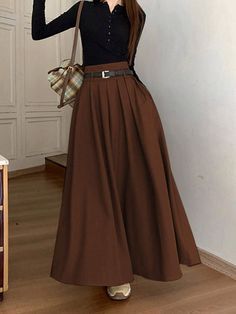 Skirt Office Outfits Women, Brown Dresses On Black Women, How To Style Brown Skirt, Brown And Black Outfits For Women, Pleated Skirt Work Outfit, Skirt Outfits Brown, Brown Skirt Outfits, Women Skirt Outfits, Flare Skirt Outfit