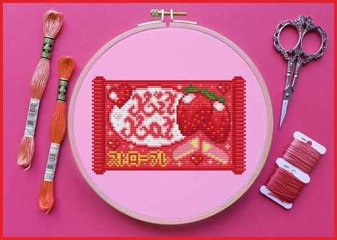 Strawberry Cross Stitch, Cross Stitch Anime, Food Cross Stitch, Stitch Kawaii, Anime Cross Stitch, Cross Stitch Food, Stitch Anime, Stitch Food, Kawaii Cross Stitch