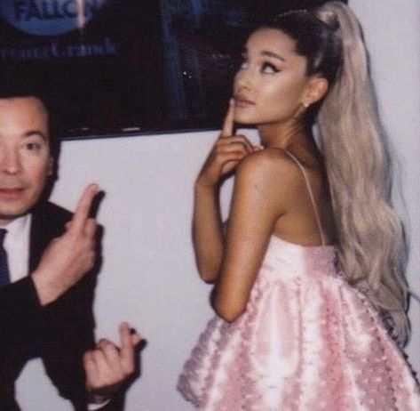 Ariana Grande Jimmy Fallon 2018 2018 Ariana Grande, Ariana Grande Jimmy Fallon, Ariana Grande 2018, Sweetener Era, Ariana Grande Sweetener, Ariana Grande Wallpaper, Ariana Grande Photos, Ariana Grande Pictures, Ariana G