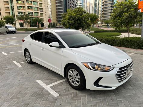 White Hyundai, Hyundai Sedan, Ford Fusion Custom, Elantra Hyundai, 2018 Hyundai Elantra, Car Hyundai, Summer Vision, Car Deco, Sedan Cars