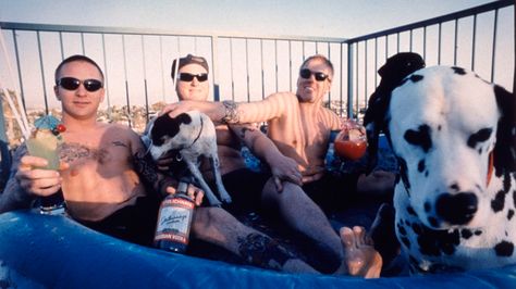 Sublime and the famous "Lou Dog" Bradley Nowell, Lou Dog, Sublime Band, 90s Music, Music People, Great Bands, Kinds Of Music, Music Stuff, Long Beach