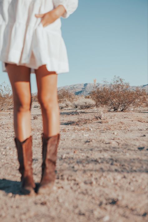 Desert Editorial Photoshoot, Western Desert Photoshoot, Hummingbird Clothes, Canyon Photoshoot, Palm Springs Photoshoot, Joshua Tree Photoshoot, Western Shoot, Desert Editorial, 2024 Photoshoot