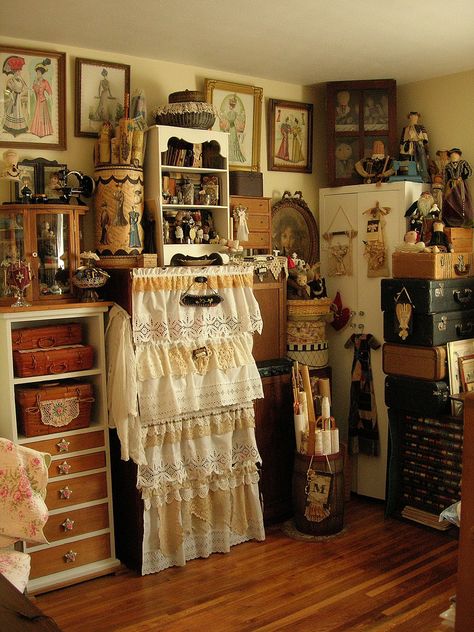 I am grateful to have a little room of my own to play in. Antique School Desk Decorating Ideas, Retro Sewing Room, Sewing Room Vintage, Cottagecore Sewing Room, Antique Sewing Room, Craft Room Aesthetic, Sewing Bedroom, Craft Room Bedroom, Flickr Photography