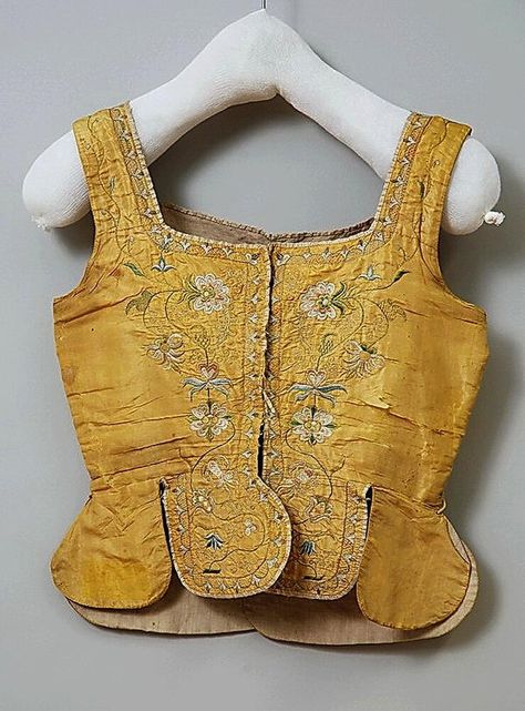 18th Century Bodice, Late 18th Century Fashion, 18th Century Jacket, Historic Dresses, 2023 Wardrobe, History Bounding, Rococo Fashion, Bust A Move, Dress History