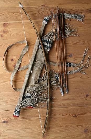 bow and arrows Old Bow And Arrow, Handmade Bow And Arrow, Primitive Arrows, Primitive Archery, Owl Feathers, Arrow Bow, Traditional Bow, Archery Bows, Traditional Archery