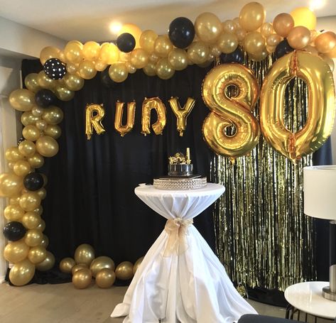 80 Birthday Backdrop Ideas, 80th Birthday Balloon Decorations, 80th Birthday Backdrop Ideas, Balloon Design For Birthday, Wedding Decorator, Black Arch, Kitchener Ontario, Communion Cakes, 80th Birthday Party