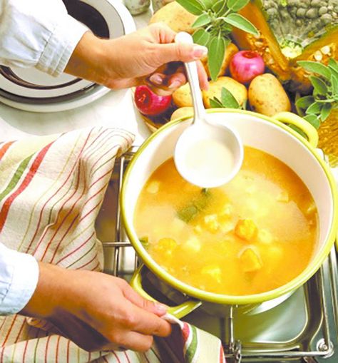 Traditional French country favorite - cream of barley soup! Soft Diet, Soft Foods Diet, Healthy One Pot Meals, Lower Cholesterol Diet, Low Cholesterol Recipes, Cholesterol Lowering Foods, Eat Veggies, Soft Foods, Soft Food