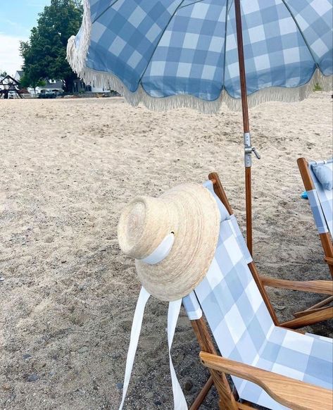 Grandma Aesthetic, Hamptons Summer, Coastal Summer, Fav Song, Coastal Granddaughter, Coastal Grandmother, Coastal Life, Fresh Linen, Coastal Blue