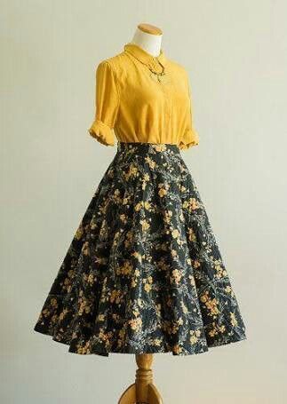 Love the skirt! 1950s Skirt, Rock Outfit, 50s Fashion, 1950s Fashion, Mode Vintage, Mode Inspiration, Looks Vintage, Vintage Skirt, Modest Fashion