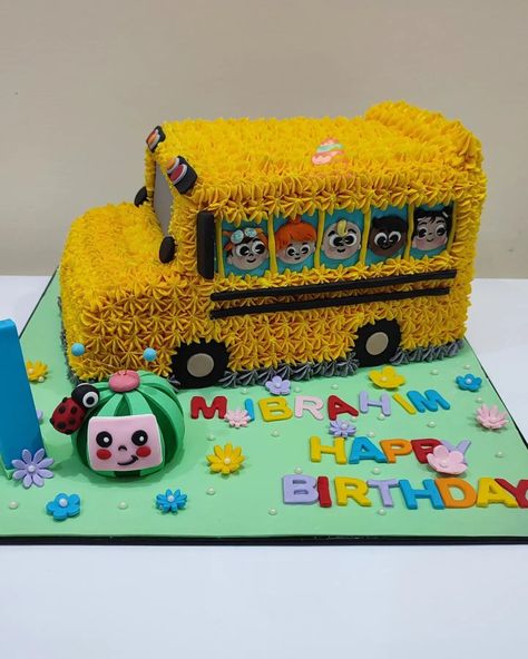 Kids cake design Bus Cake Design, Bus Cake Ideas, Cake Design For Kids, Cocomelon Cake Design, Kids Cake Design, Bus Cake, Cars Theme Cake, Cake Designs For Kids, Bus Design