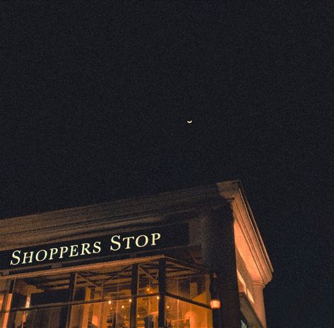 Shoppers Stop, The Moon, Moon, Quick Saves