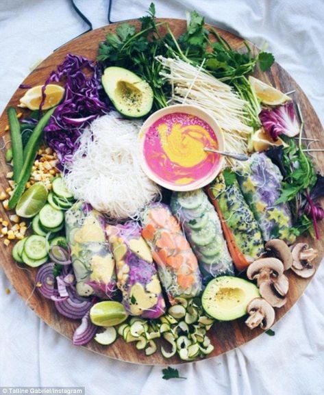 Veggie Rice, Rice Paper Rolls, Paper Rolls, Food Platters, Wedding Food, Beautiful Food, Rice Paper, Pretty Food, Vegan Food