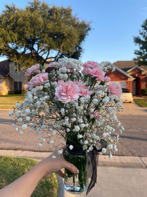 Aesthetic Pink And White, Pink And White Bouquet, Mason Jar Flower Arrangements, Baby's Breath Bouquet, Pink Flower Arrangements, Carnation Bouquet, Flower Boquet, Mini Carnations, Bouquet Vase