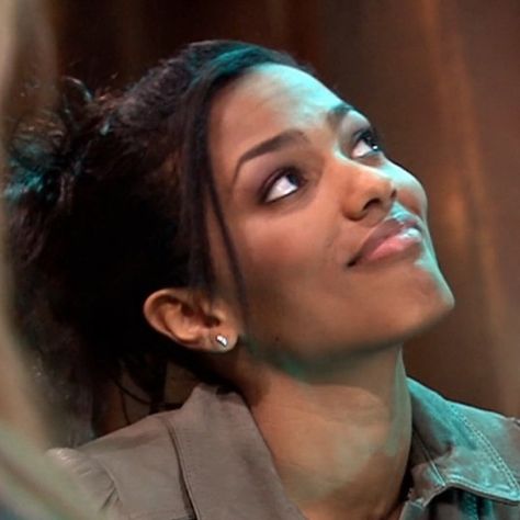 Doctor Who Pfp, Doctor Who Birthday, Dr Who Companions, Freema Agyeman, Single Pfp, I Am The Doctor, Doctor Who Companions, Martha Jones, Film Journal