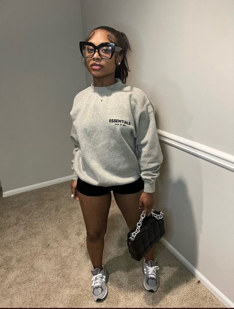 Chill Fits, Chill Outfits, Causual Outfits, Streetwear Fashion Women, Cute Swag Outfits, Baddie Outfits Casual, Cute Simple Outfits, Teenage Fashion Outfits