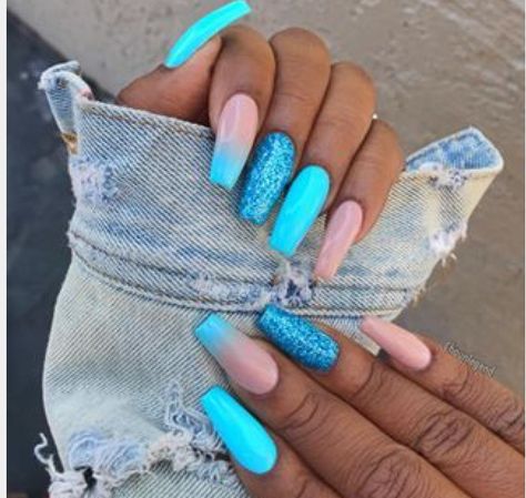 NAILS ♠️♠️♠️♠️♠️ Blue Coffin Nails, Solid Color Nails, Colorful Nails, Gradient Nails, Holographic Nails, Bridal Nails, Coffin Nails Designs, Nail Polishes, Best Acrylic Nails