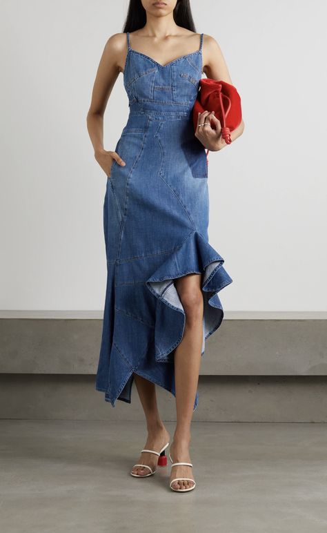 Loewe Denim, City Street Style, New York City Street Style, Denim Dress Outfit, Denim Ruffle Dress, New York Film, Summer Fashions, Denim Dresses, Stylish Work Attire