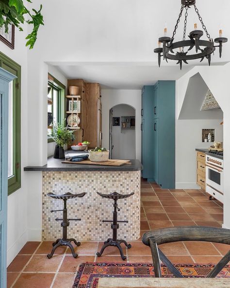 Spanish Revival Home Office, Spanish Revival Home Kitchen, Spanish Cottage Bedroom, Mission Revival Interior, Spanish Style Kitchen Island, Small Spanish Kitchen Ideas, Spanish Casita Interior, 1930s Spanish Revival, Spanish Style Apartment Interior Design