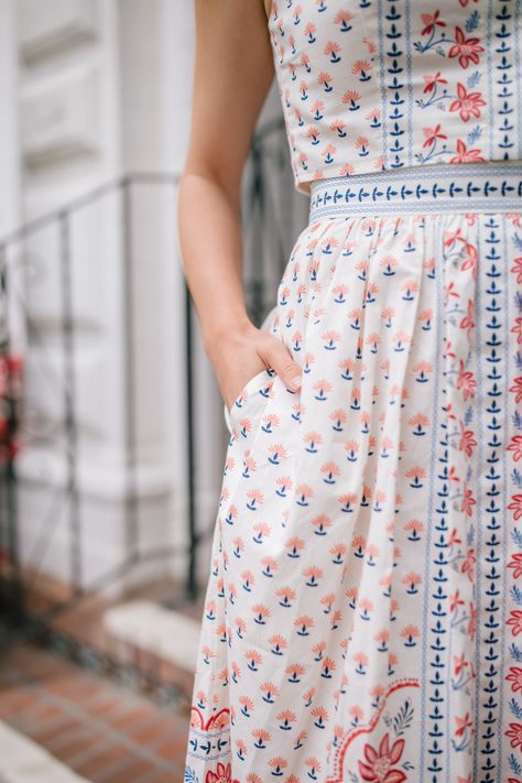 Block Print Outfits, Block Print Dress Western, Cotton Block Print Dresses, Block Printed Dress, Indian Block Print Dress, Block Print Clothing, Block Print Dresses, Block Print Dress, Cotton Skirt Outfit