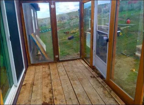 DIY sunroom Building A Sunroom, Tiny Sunroom, Sunroom Diy, Diy Sunroom, Glass Sunroom, Sunroom Windows, Recycled Window, Glass Conservatory, Glass Doors Patio