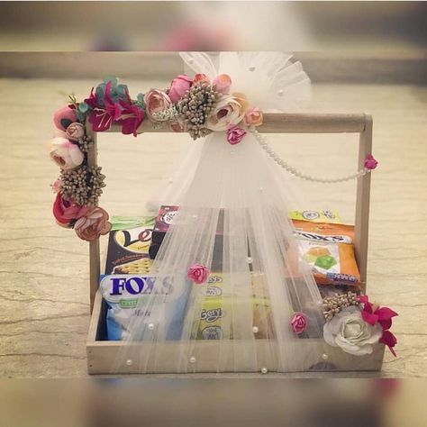 #gifthampers#roomhampers#assortedgifthampers#indore#trousseaupackinginindore#customizedpackaging#customisedhampers#bespokepackaging#wedding… | Instagram Gifts In Basket, Bridal Hamper Ideas, Decorated Baskets Ideas, Gift Hamper Packing Ideas, Wedding Basket Decoration, Wedding Basket Gift Ideas, Basket Decoration Wedding, Rakshabandhan Hampers, Basket Decoration Ideas